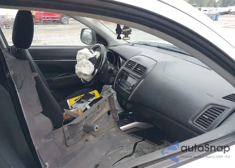 2014 Mitsubishi Outlander Sport Es z USA, uszkodzony, nr VIN 4A4AP3AU0EE027401